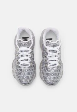 MOSCHINO Unisex - Zapatillas - White/Black 11 MOSCHINO Unisex - Zapatillas - White/Black -tienda de zapatos 2900fed0136b46a2bbdac0ce635c1860