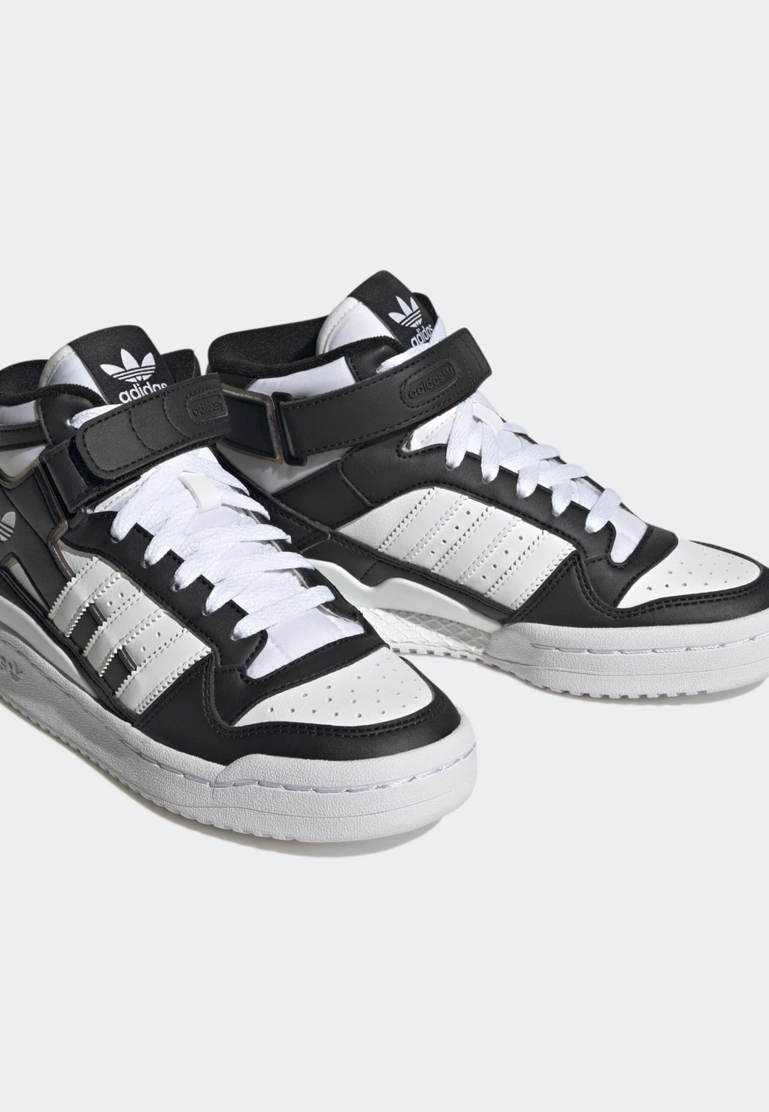 Adidas Originals Forum Mid- Zapatillas Altas - Core Black Cloud White Cloud White 10 Adidas Originals Forum Mid- Zapatillas Altas - Core Black Cloud White Cloud White - Imagen 8