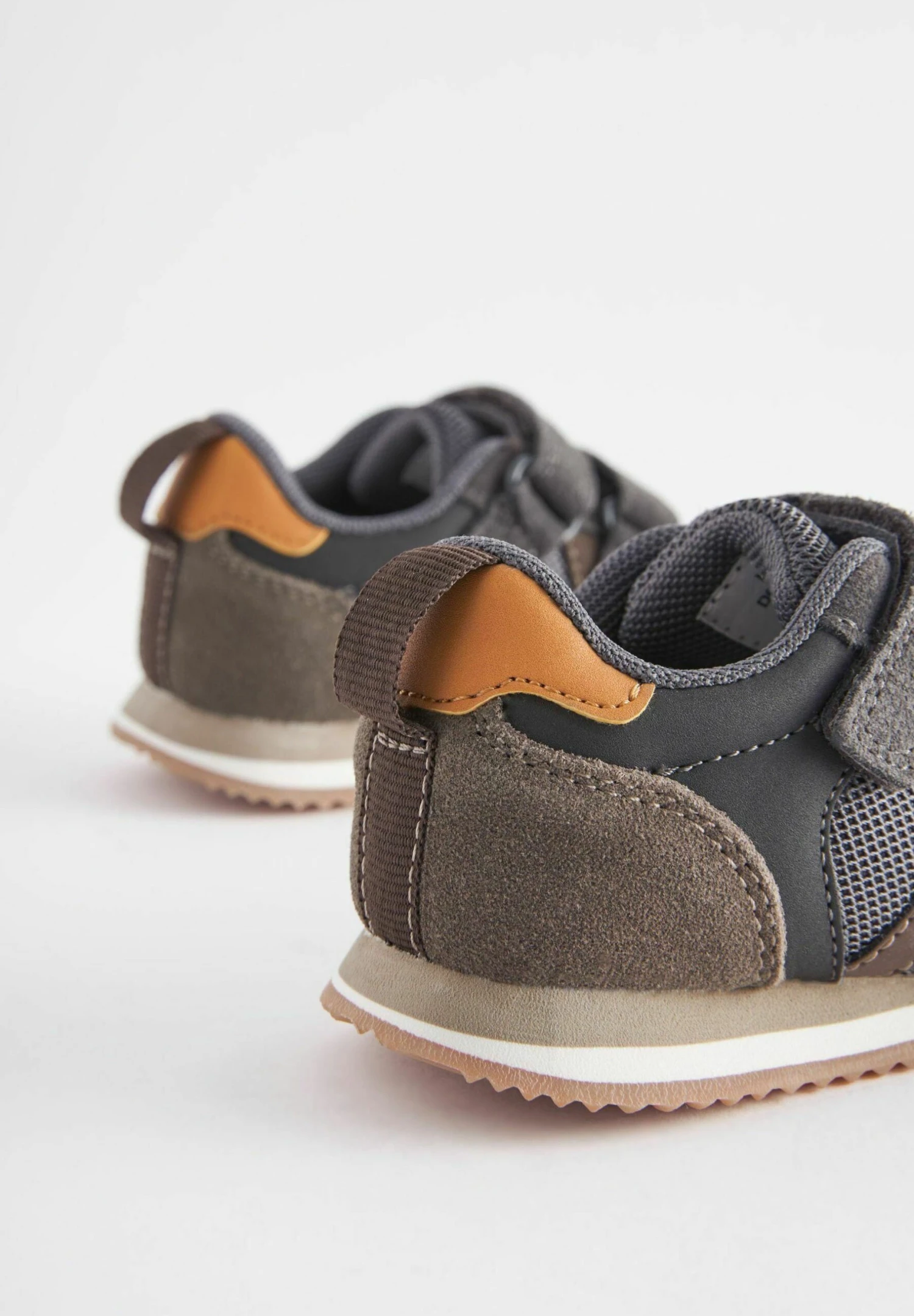 Next Double Strap Wide Fit G - Zapatos De Bebé - Khaki Green 6 Next Double Strap Wide Fit G - Zapatos De Bebé - Khaki Green - Imagen 4