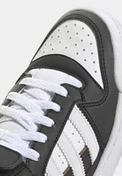 Adidas Originals Forum Mid- Zapatillas Altas - Core Black Cloud White Cloud White 17 Adidas Originals Forum Mid- Zapatillas Altas - Core Black Cloud White Cloud White -tienda de zapatos b9e5cad4de8846bfb7daca654f4f62c9