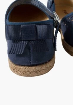 Picado Con Hebilla Lazo Trasero - Alpargatas - Azul Jeans -tienda de zapatos c2bc00bf4d7d4dd5b515e3d83e7fffca